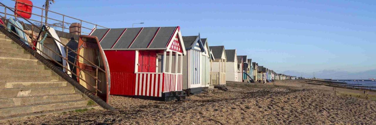 Seafront Suites - Close To Beach, Train Station & Southend Airport Southend-on-Sea Esterno foto
