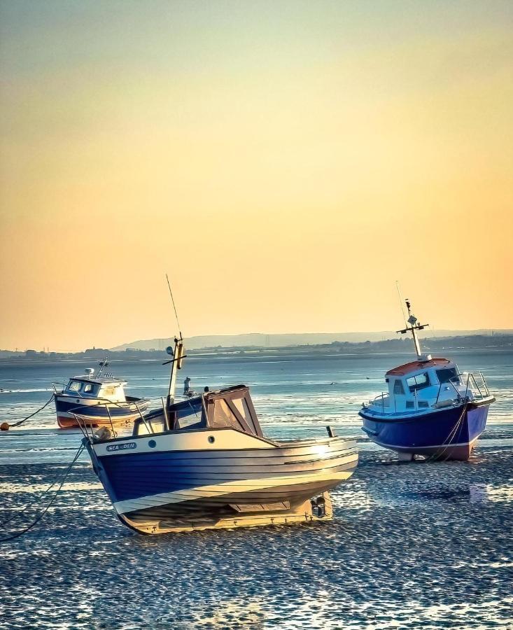 Seafront Suites - Close To Beach, Train Station & Southend Airport Southend-on-Sea Esterno foto